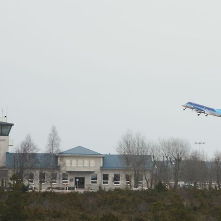 Kuressaare Airport Guest House Exterior foto